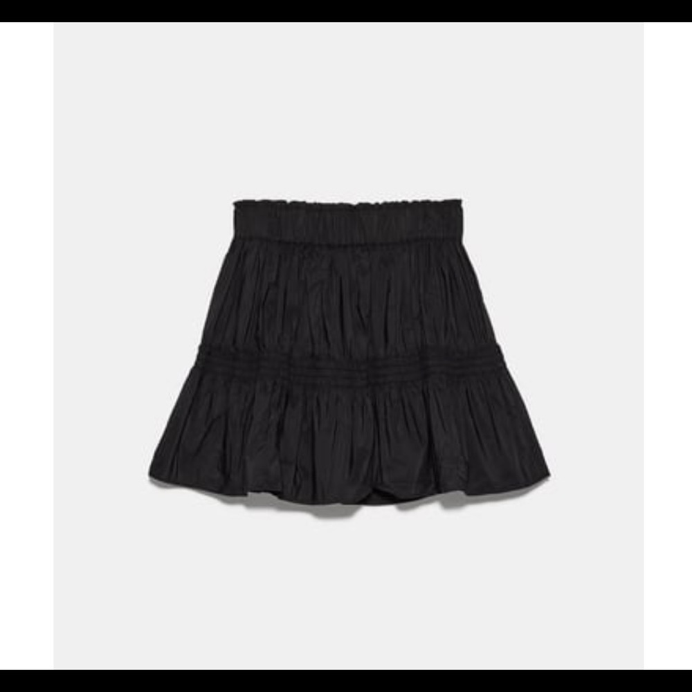 New with tags Zara skirt